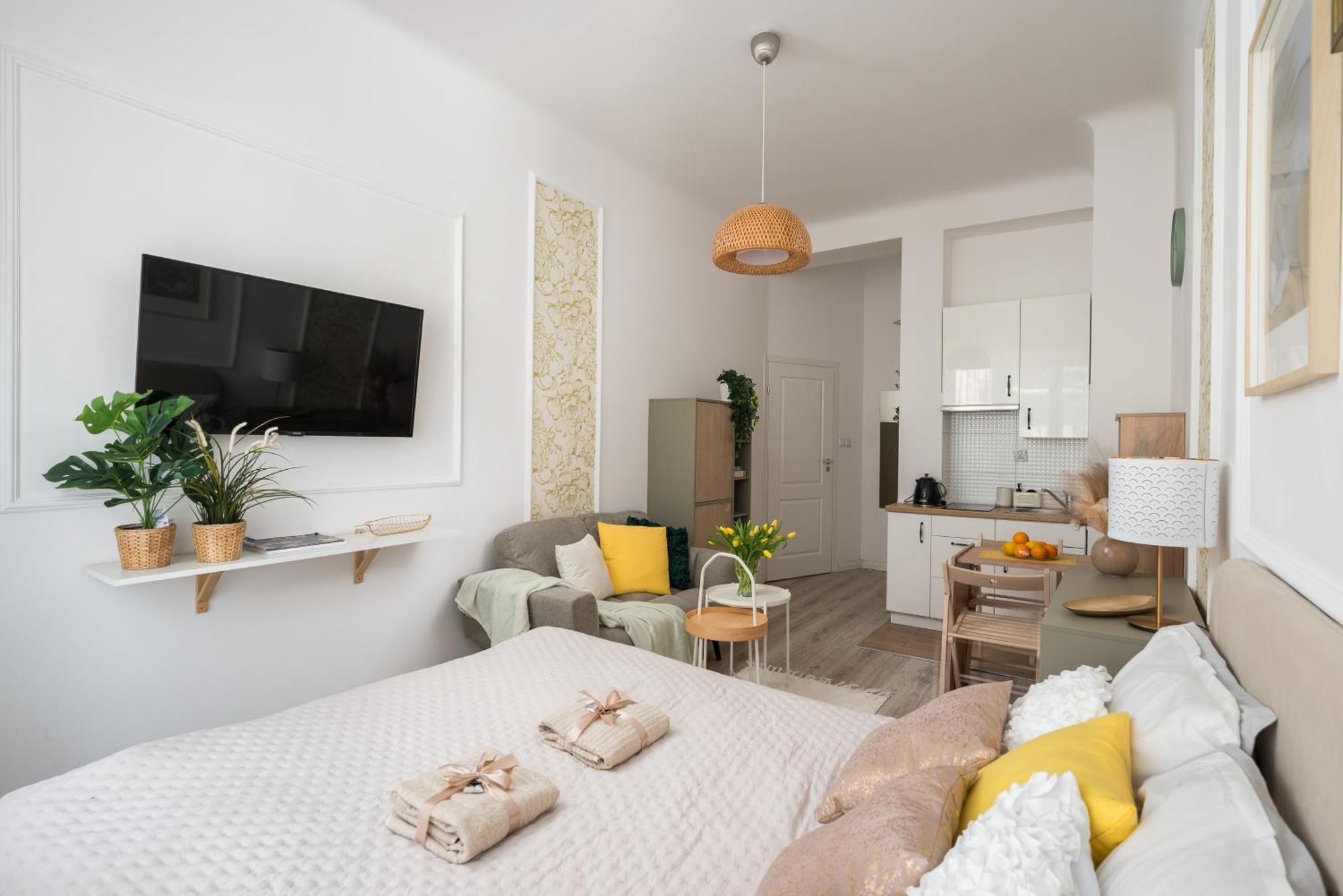 Green Oasis Charming Loft In A Historic Warsaw Tenement House 900 M From Central Station Exterior photo